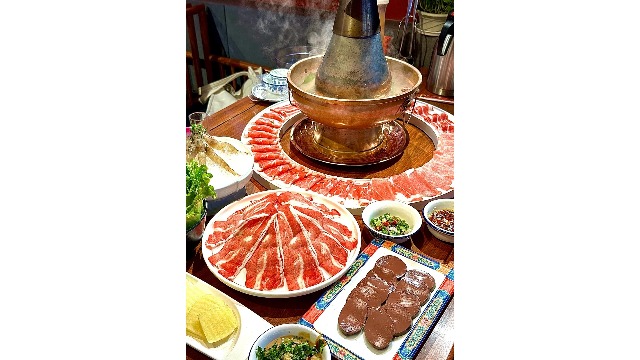 家中常用的鐵鍋 、火鍋店的銅鍋，常年積累的黑銹很難清理。別怕，我有小妙招。
